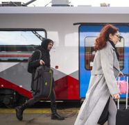 Anunț major de la CFR. NU se mai vând bilete online, ce alternative sunt
